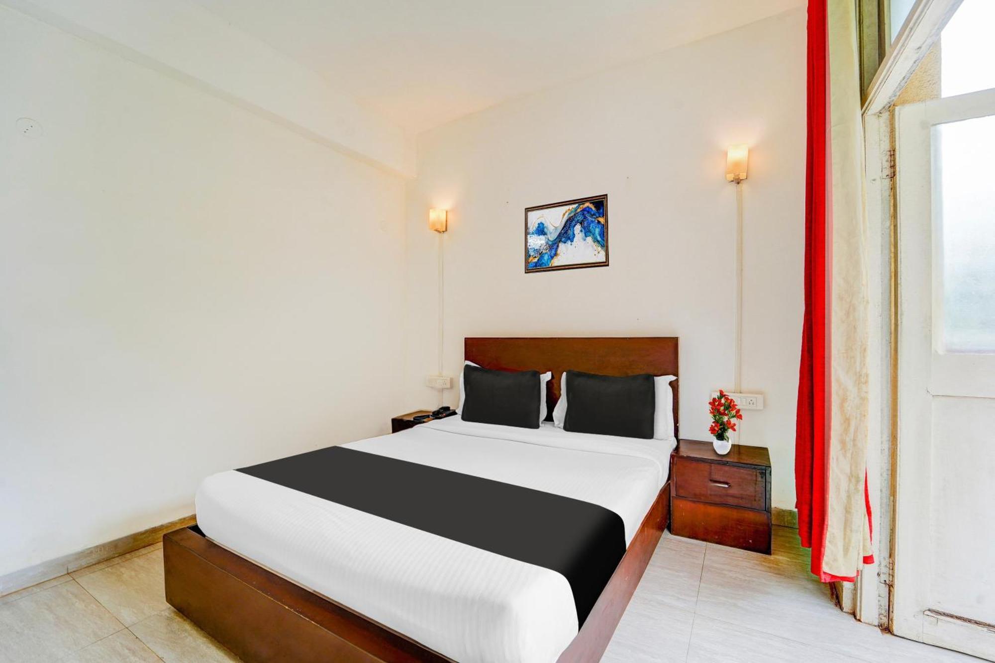 Super Townhouse - Baga Circle Formerly Park Avenue Hotel